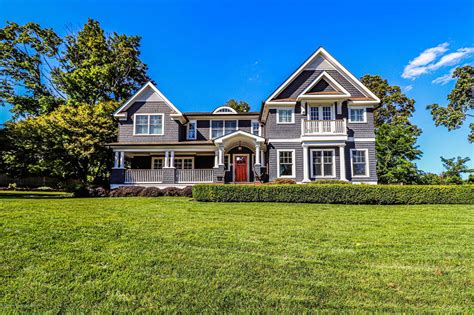 Zillow has 7 homes for sale in Little Silver NJ. View listing photos, review sales history, and use our detailed real estate filters to find the perfect place.